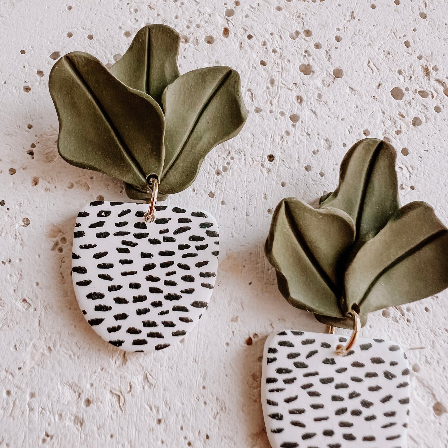 POTTED FIDDLE LEAF DANGLES